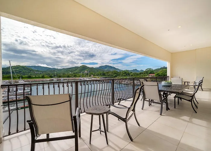 Marina View 3 Br Villa *