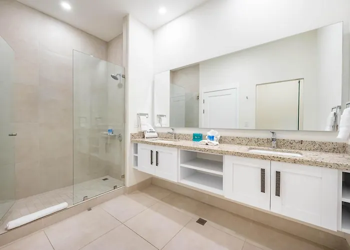Marina View 3 Br *